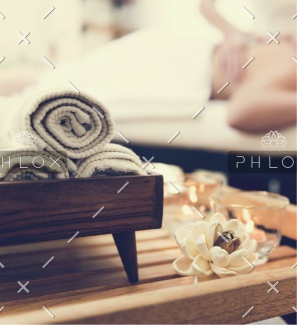 demo-attachment-590-contact